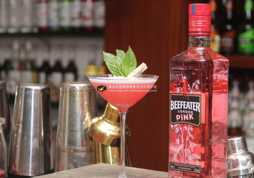 調(diào)酒培訓(xùn)班出來(lái)的調(diào)酒師吃香嗎