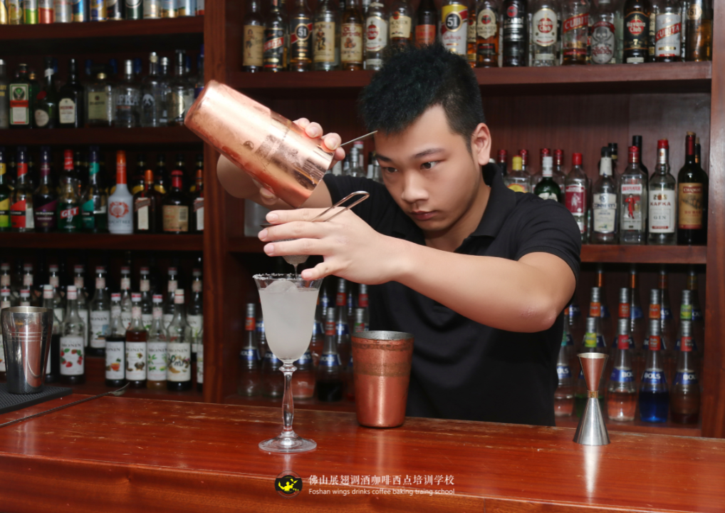 學(xué)歷低學(xué)調(diào)酒行嗎？